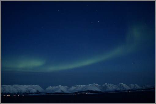 Polarlicht in der Dämmerung