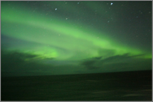 Polarlicht auf rauher See