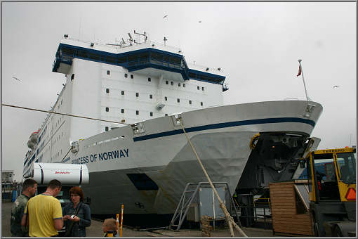 Die Princess of Norway im Hafen von Ijmuiden