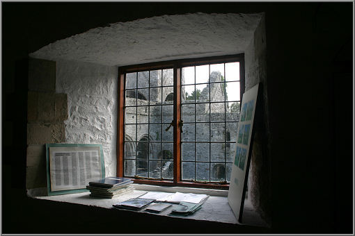 Ausstellung in der Boyle Abbey