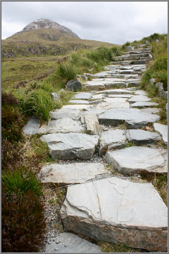 Der Pfad hinauf zum Diamond Hill