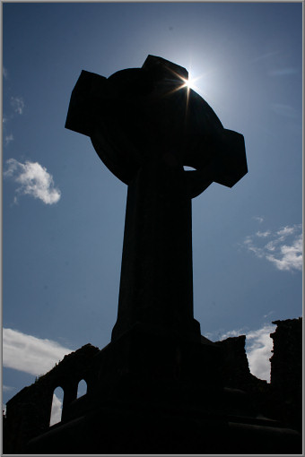 Hochkreuz in der Cong Abbey