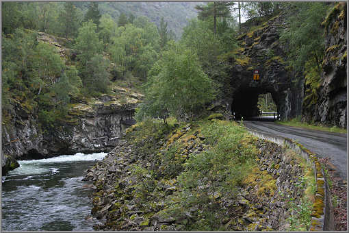 Alte Handelsstraße entlang der Læerdalselva