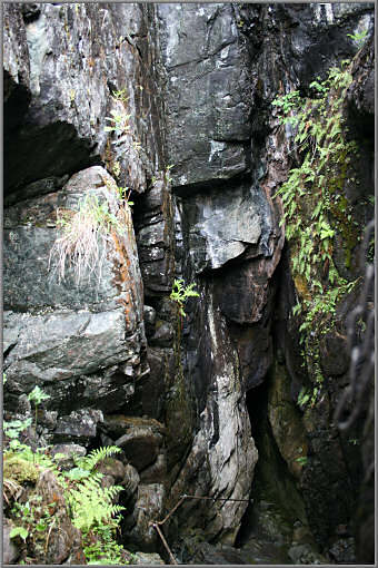 Höhle auf Leka
