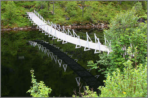 Hängebrücke ins Nichts