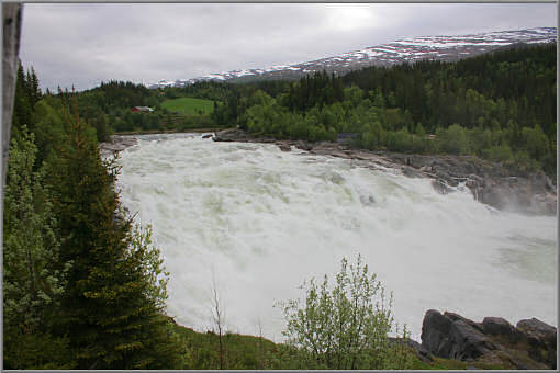 Am Laksefossen