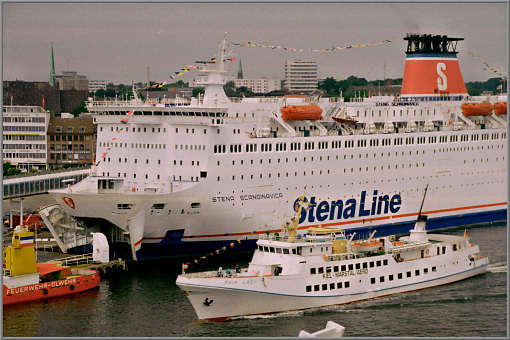 Das Fährschiff