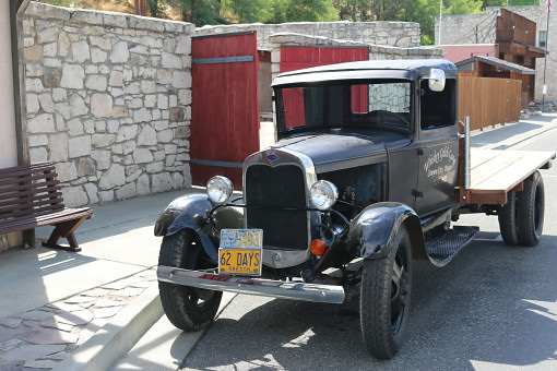 Ein historischer Ford- Lieferwagen
